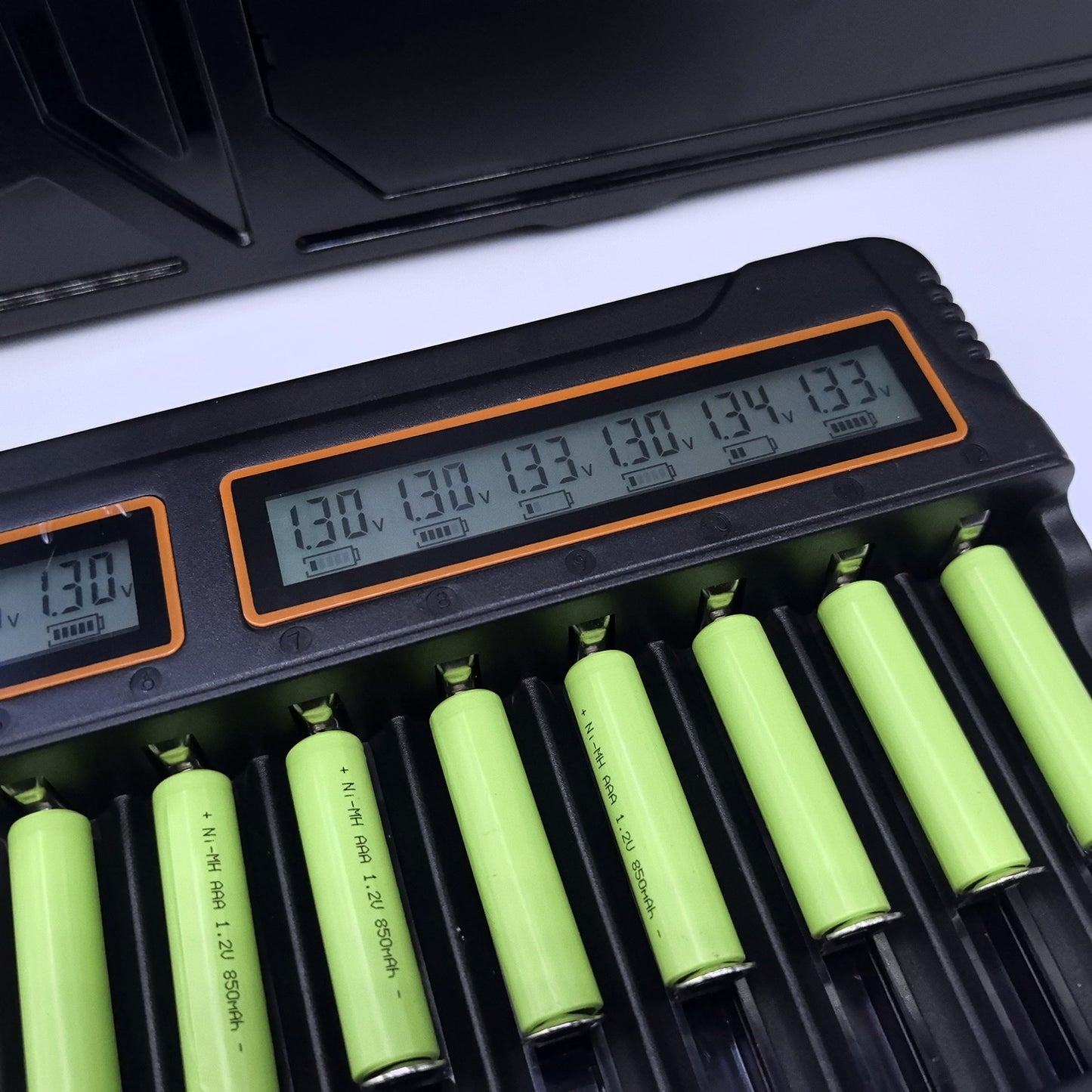 12-Slot Universal Battery Charger for 1.2V Ni-MH/Ni-Cd (A/AA/AAA) and 3.6V Li-ion (14500/16340/17670) Rechargeable Batteries