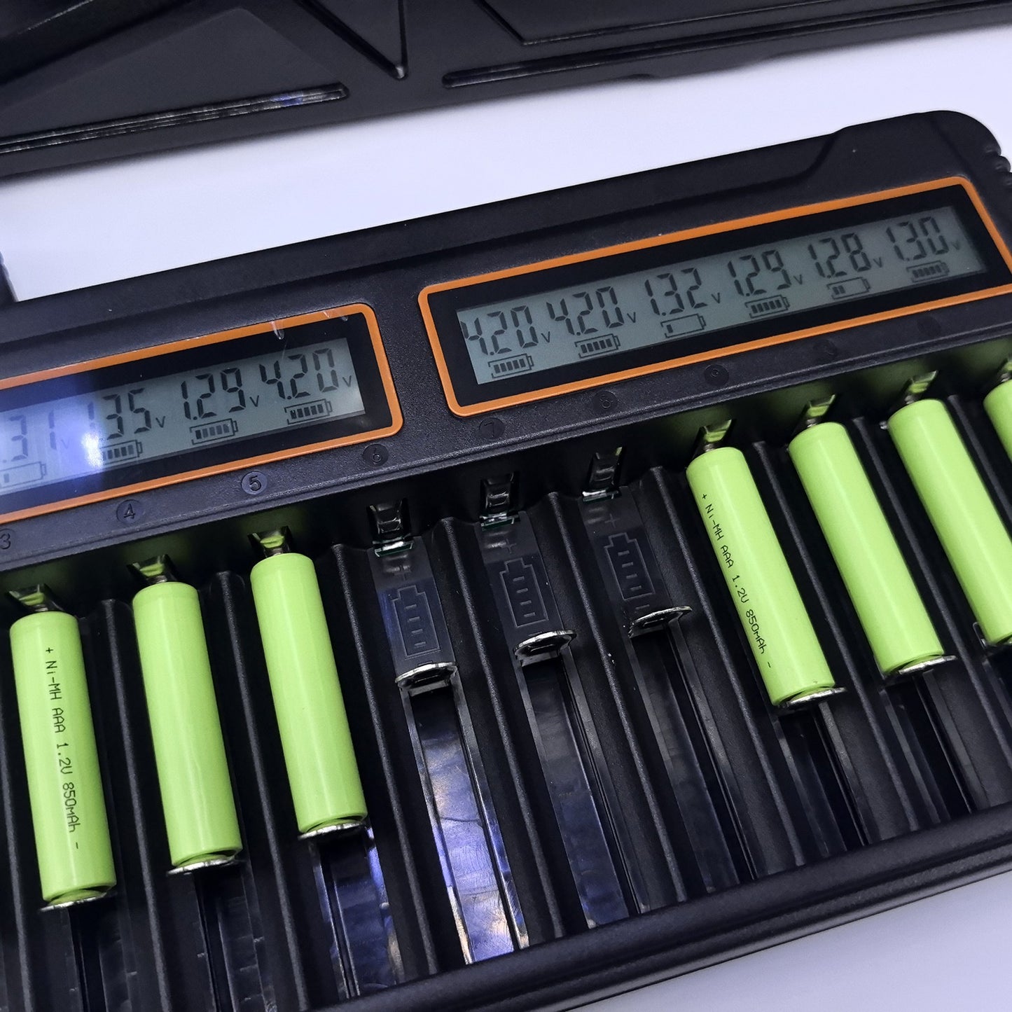12-Slot Universal Battery Charger for 1.2V Ni-MH/Ni-Cd (A/AA/AAA) and 3.6V Li-ion (14500/16340/17670) Rechargeable Batteries
