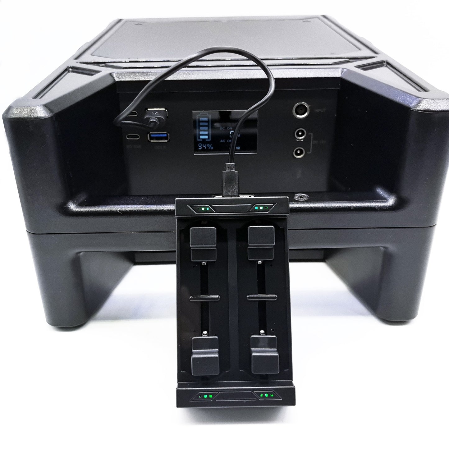 Button rechargeable battery 4 slot charger-Front view